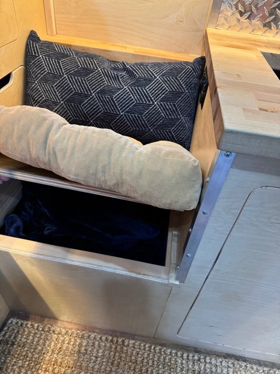Bench seat with lift-up storage
